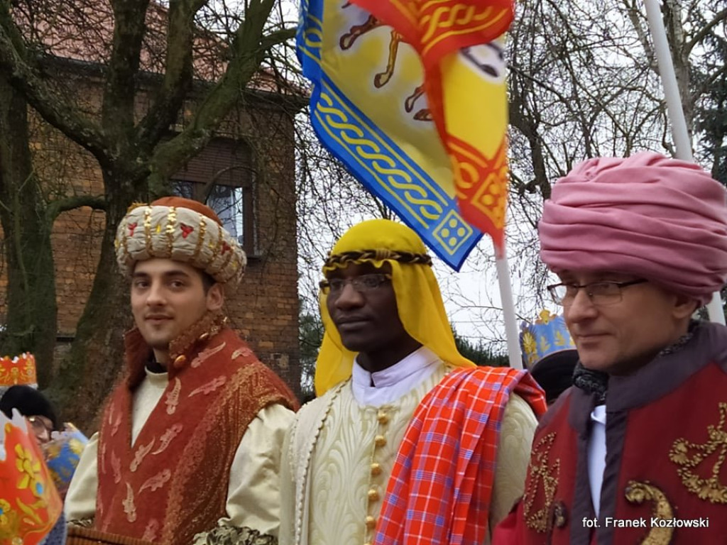 Orszak Trzech Króli przeszedł ulicami Lubonia