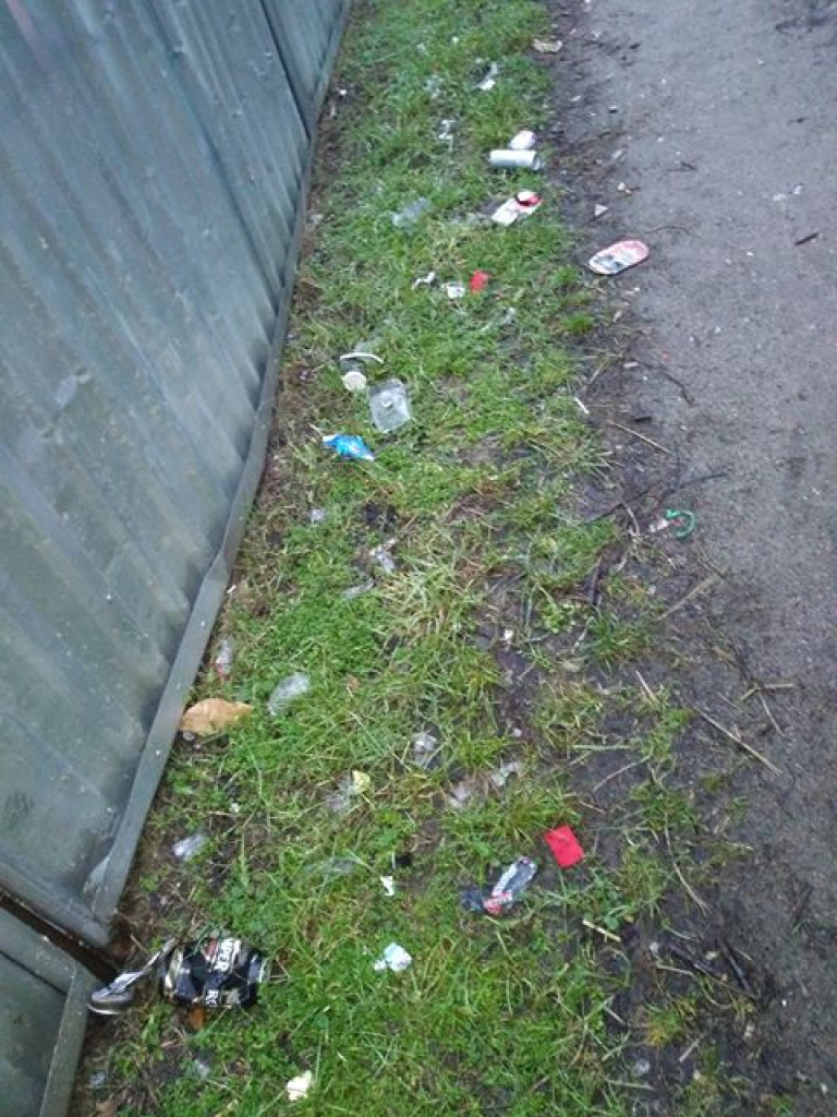 Problem z pijącymi pod sklepem - list do redakcji [AKTUALIZACJA]