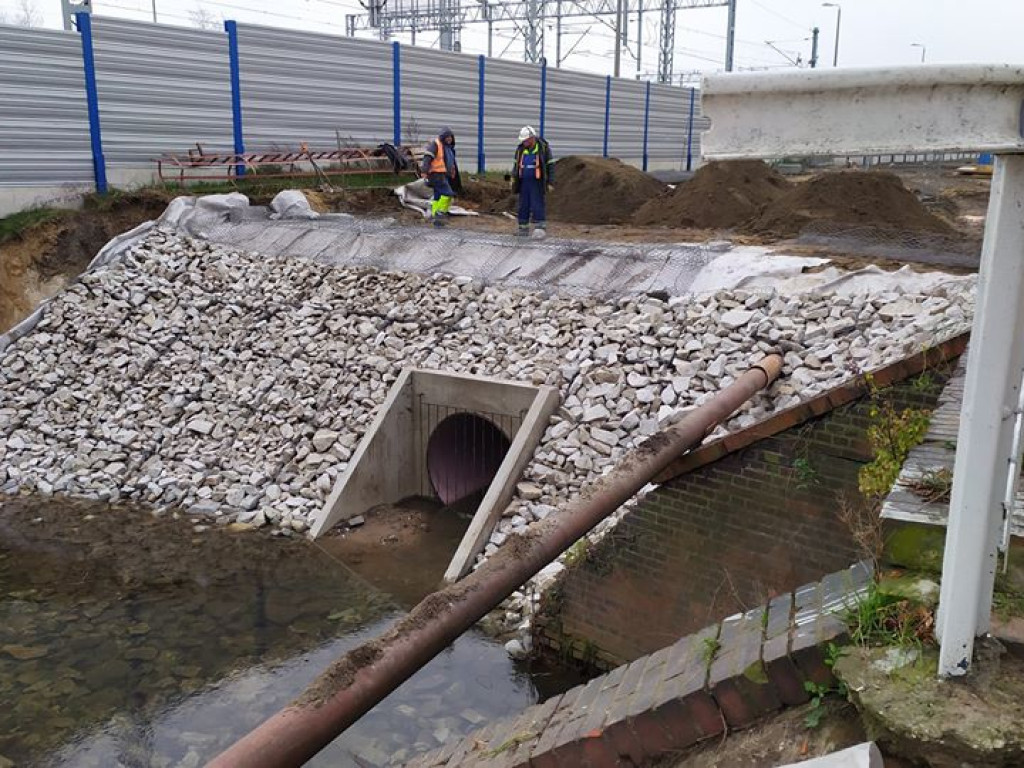 Zakończenie prac przy przebudowie kanalizacji deszczowej w ulicy Dworcowej