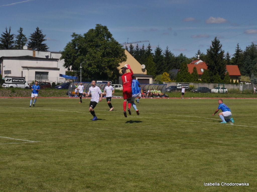 Luboński gromi AP Dębiec