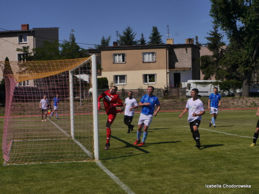 Luboński gromi AP Dębiec