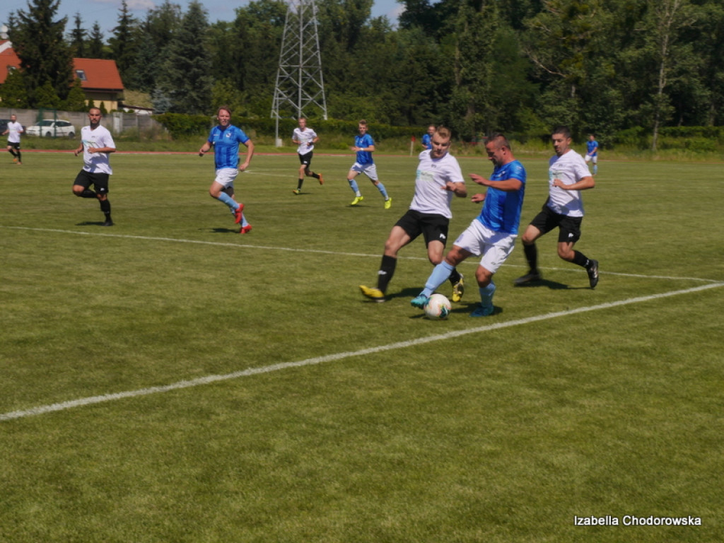 Luboński gromi AP Dębiec