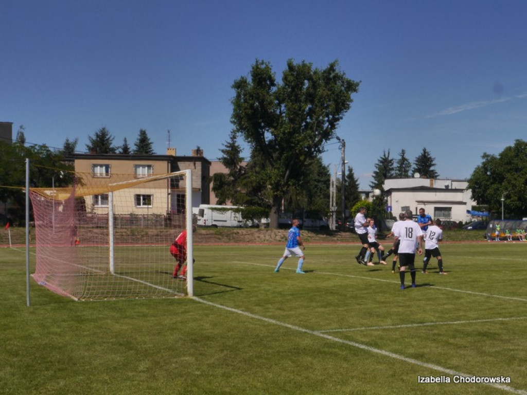 Luboński gromi AP Dębiec