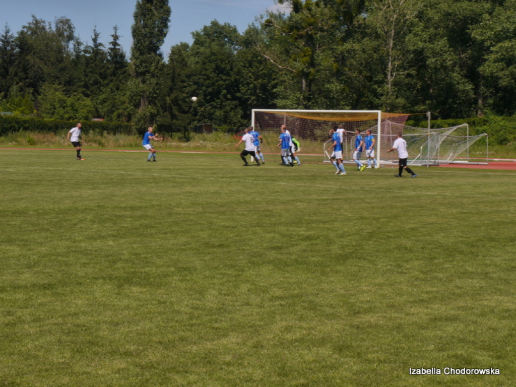 Luboński gromi AP Dębiec