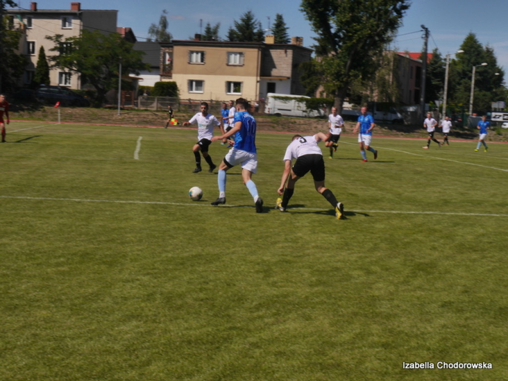 Luboński gromi AP Dębiec