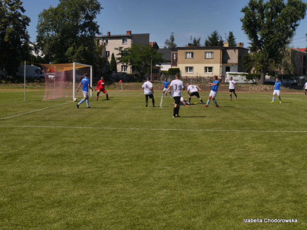 Luboński gromi AP Dębiec