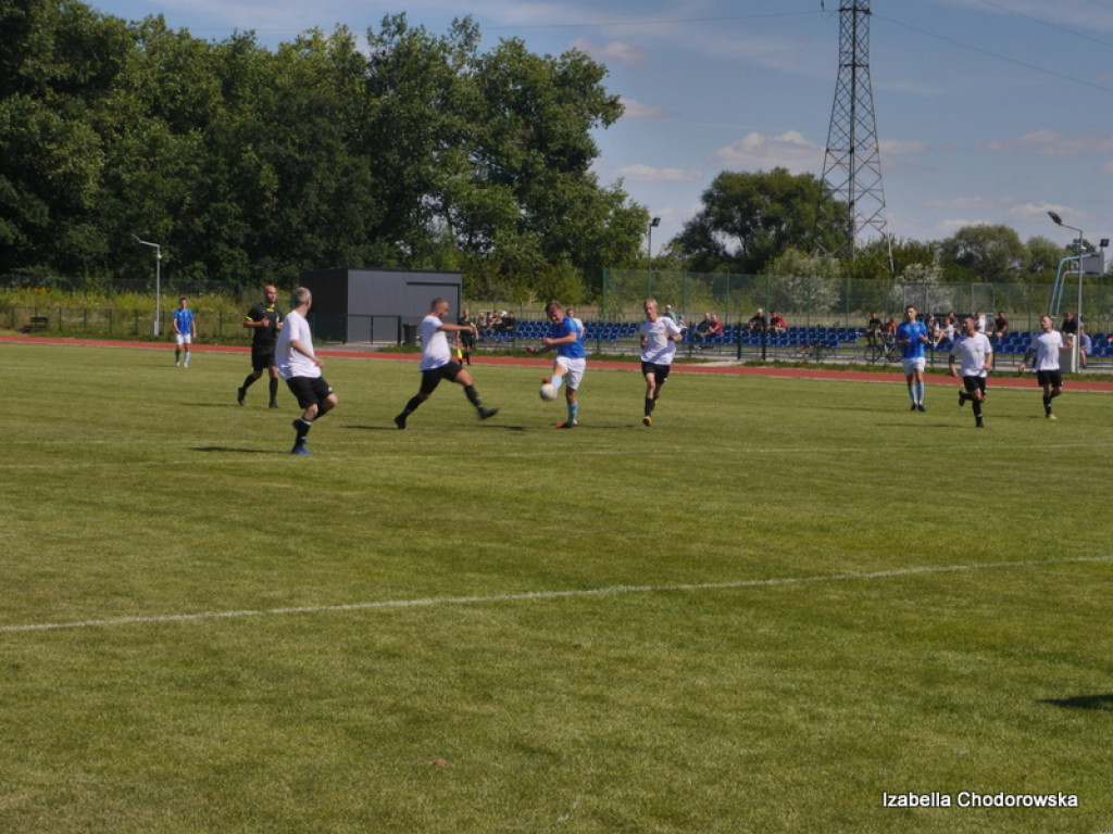Luboński gromi AP Dębiec