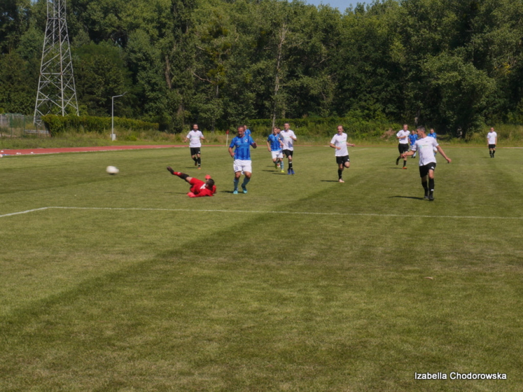Luboński gromi AP Dębiec