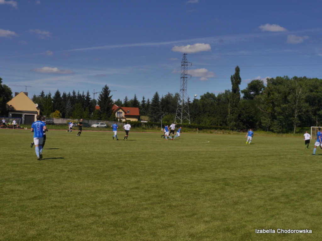Luboński gromi AP Dębiec