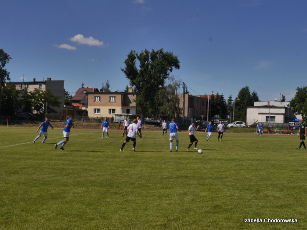 Luboński gromi AP Dębiec