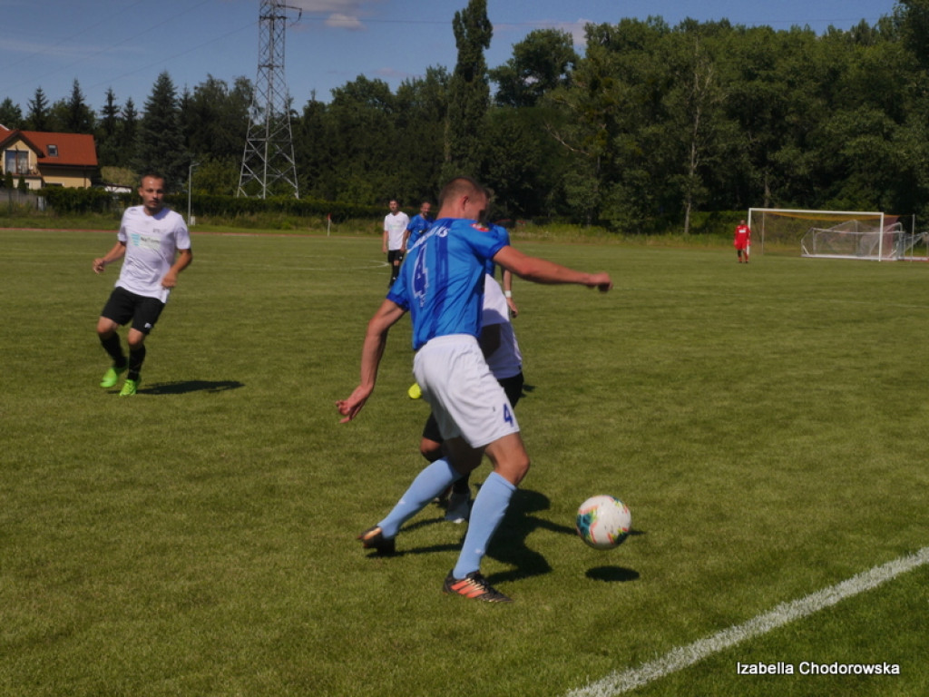 Luboński gromi AP Dębiec