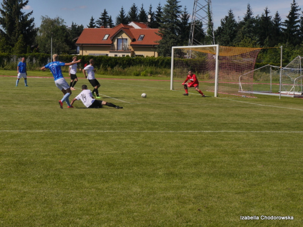 Luboński gromi AP Dębiec