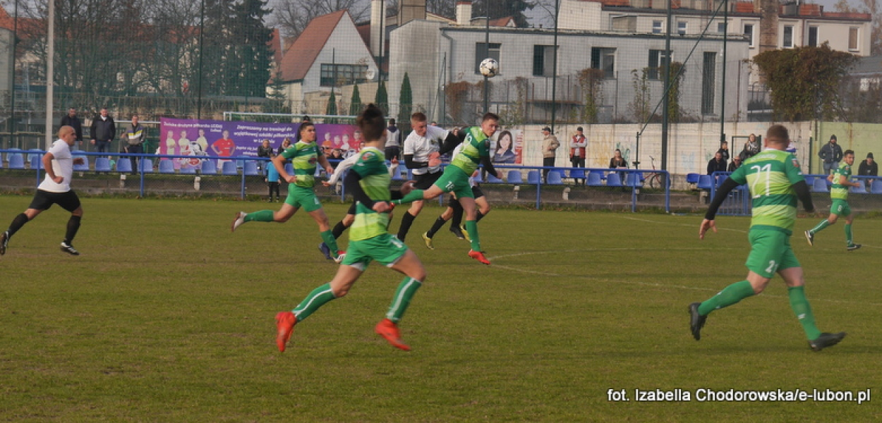 Pogrom Luboń wygrywa z Lubońskim 1943 