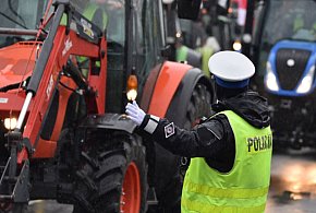 Protestujący rolnicy zatrzymują Poznań: Zamknięte węzły i objazdy-21512
