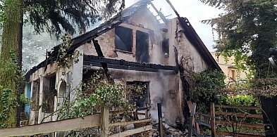 Dramatyczny koniec - pożar w domu jednorodzinnym w Puszczykowie-22526