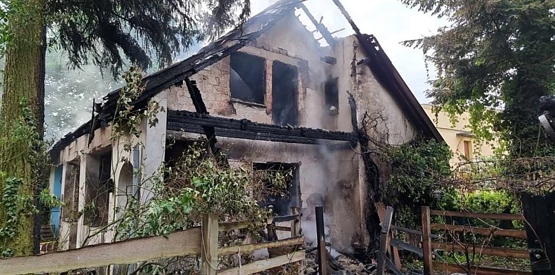 Dramatyczny koniec - pożar w domu jednorodzinnym w Puszczykowie - 22526