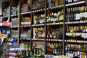 To codzienność wielu Polaków. Nowe dane o alkoholu niepokoją-26621