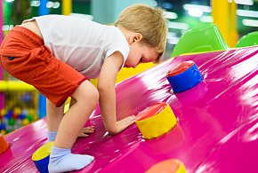 Zostawiasz dziecko w sali zabaw? Urząd wykrył poważne uchybienia-26632